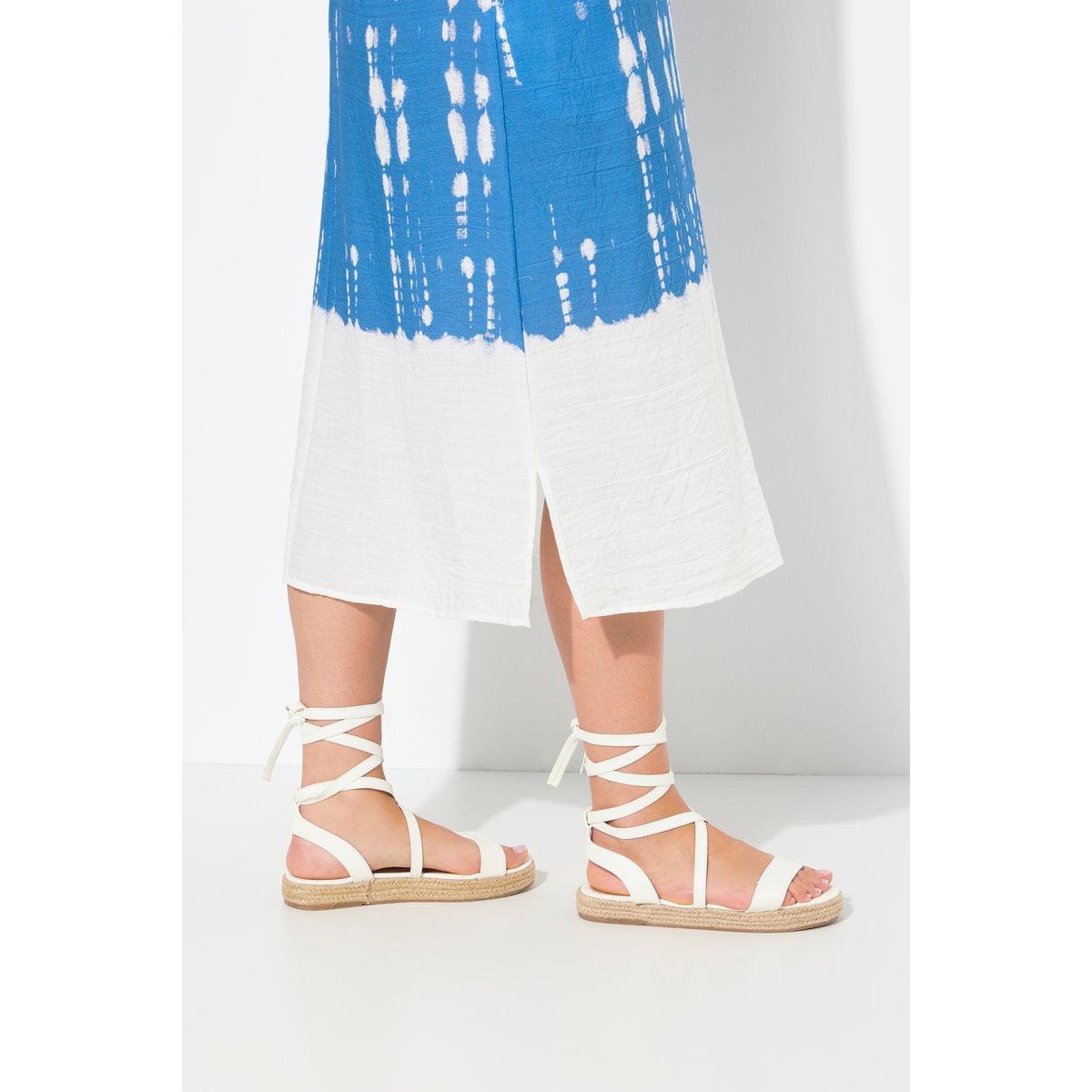 Caftan en lin mélangé. Motif batik. Col V bleu pétrole, ULLA POPKEN