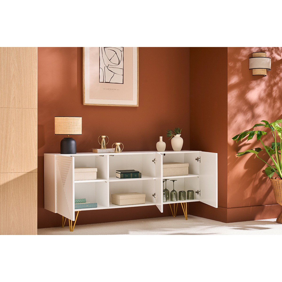 Buffet design 3 portes pieds métal doré L160 cm OZEN blanc, MILIBOO