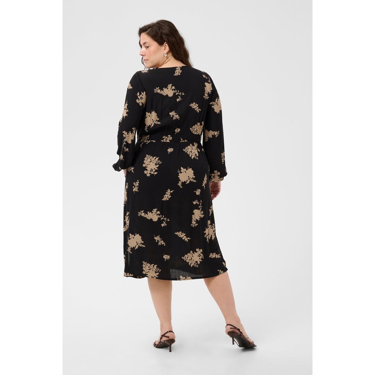 Robe noir/marron floral, KAFFE CURVE