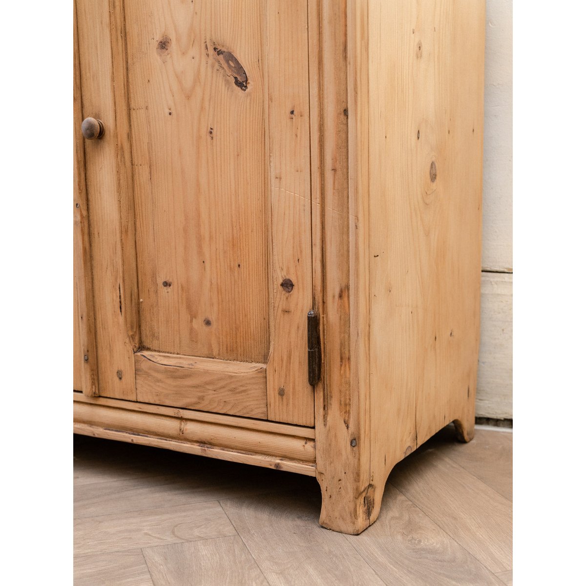 Buffet en bois Gilbert N°1929 - Bon état bois clair, DEBONGOUT