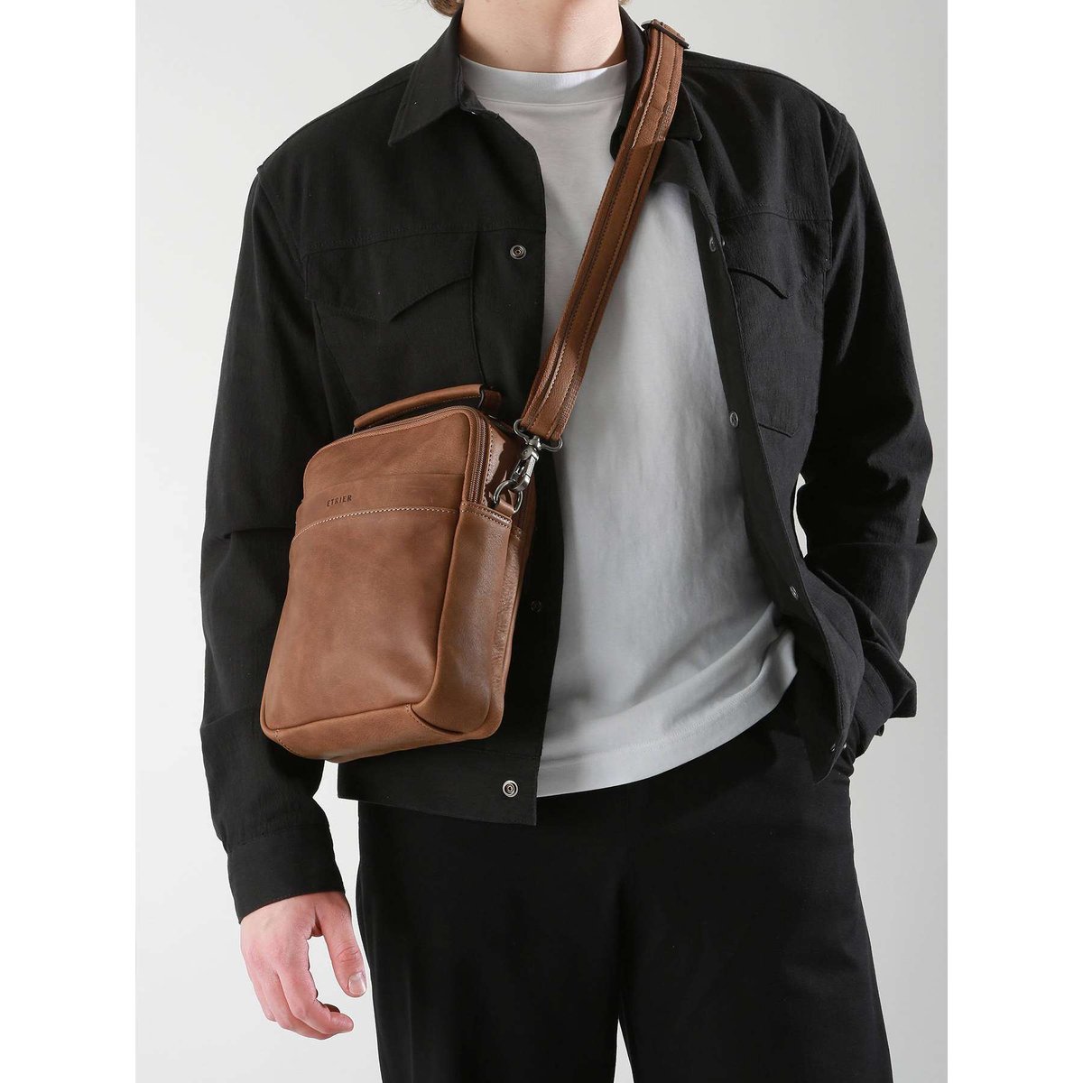 Sac bandoulière Spider cuir chataigne, ETRIER