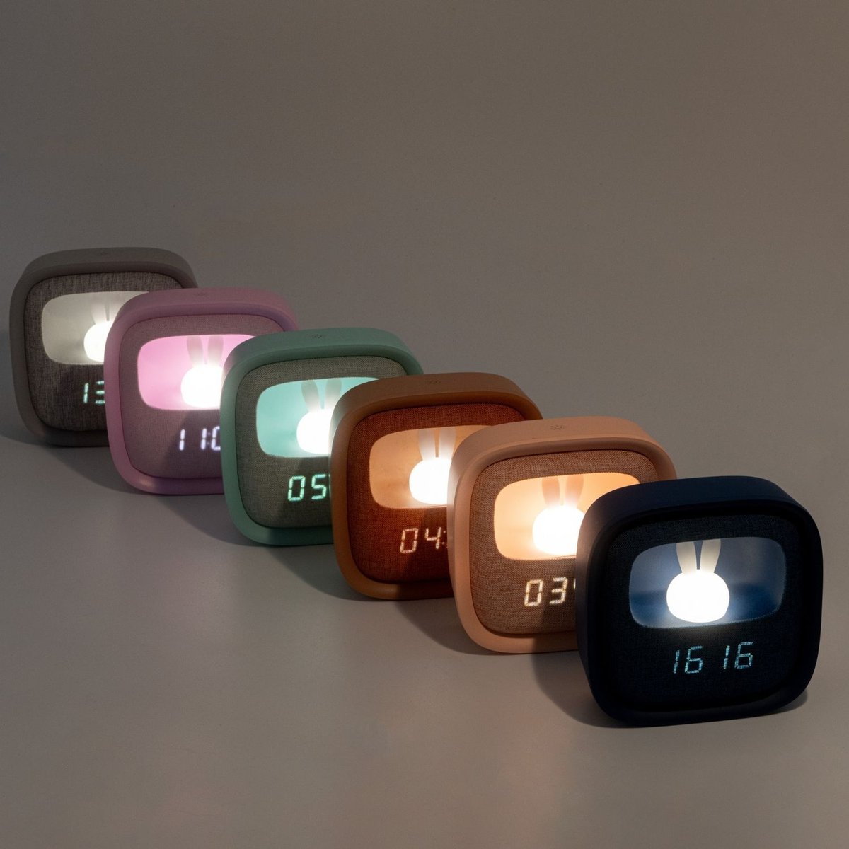 Réveil 2 en 1 Billy Clock marron, MOB