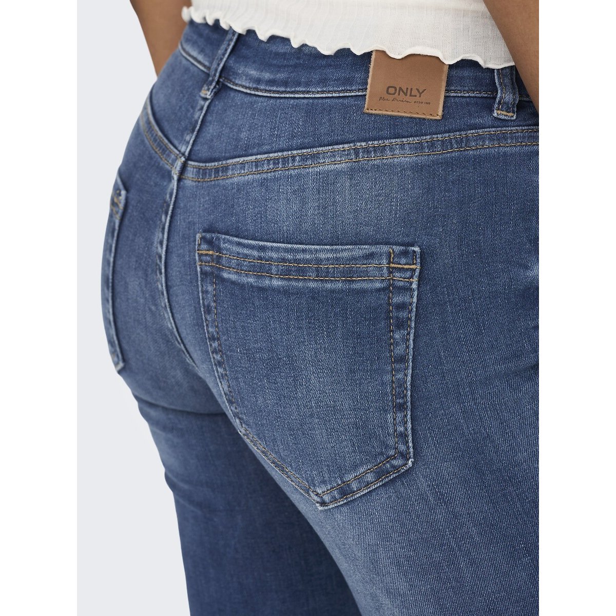 Mid Rise Flared Jeans medium blue , ONLY
