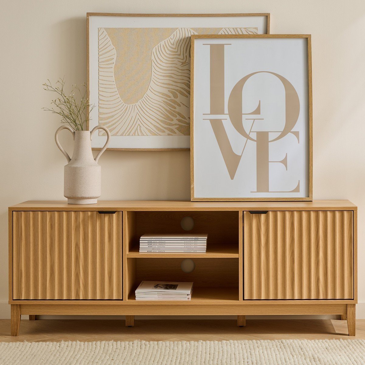 Meuble TV 2 niches et 2 portes aux façades effet vague L140 cm - BOLOGNE bois clair, CALICOSY
