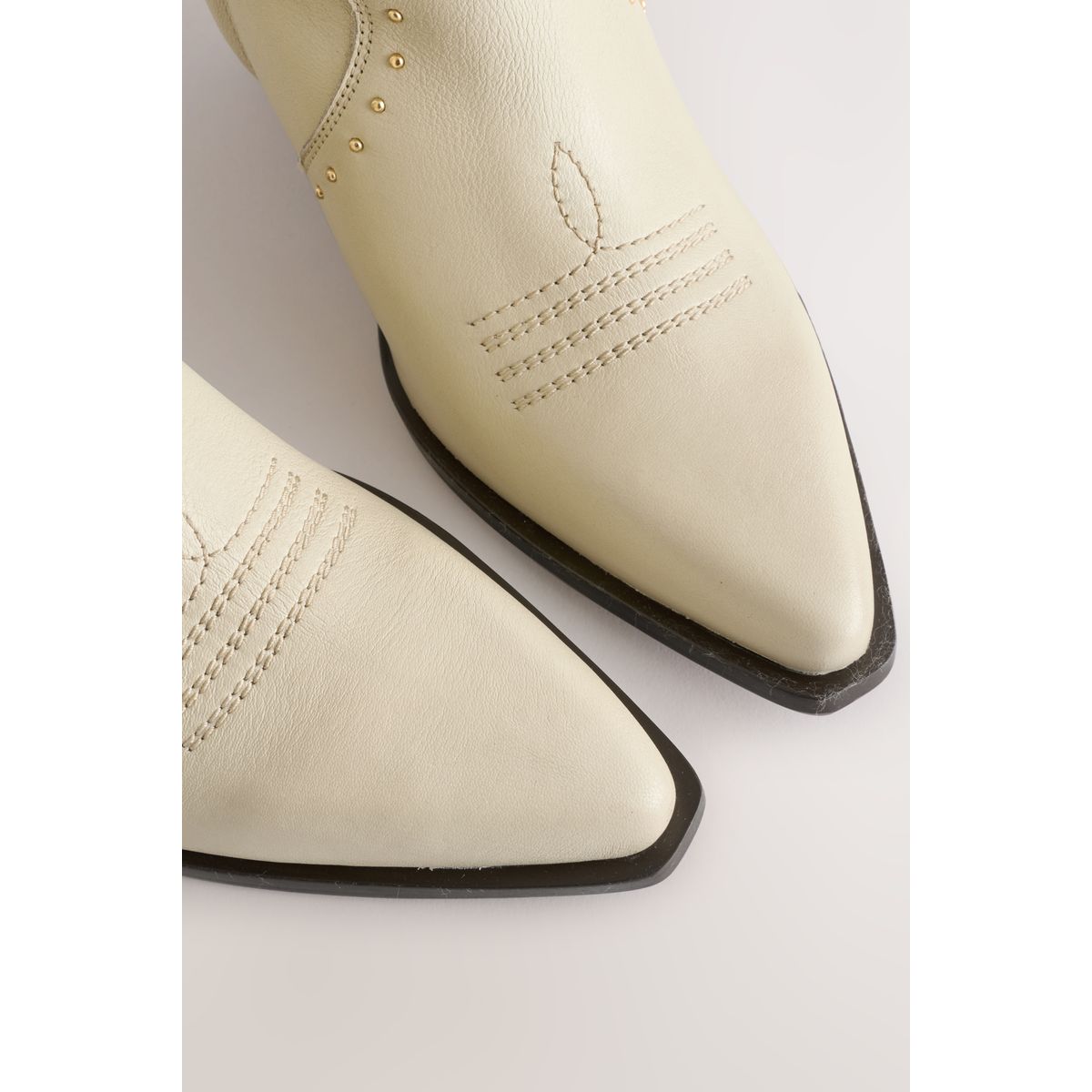 Bottes style western avec étoile crème, NEXT