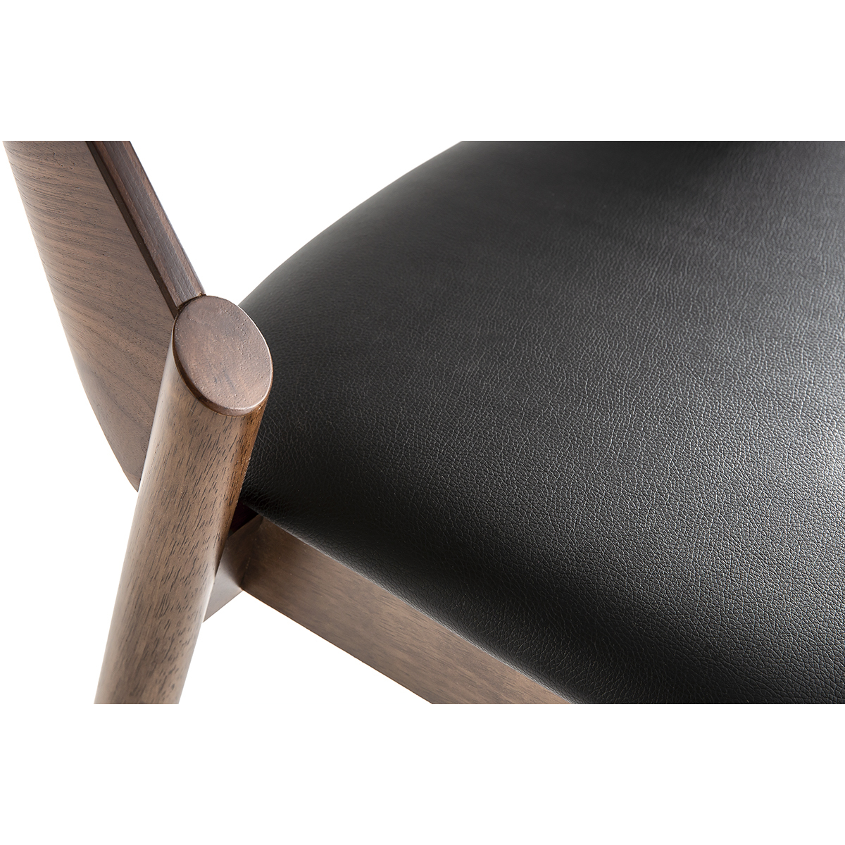 Chaises vintage en bois foncé noyer et assises noires (lot de 2) AVALON noyer, MILIBOO