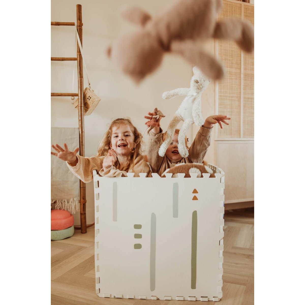 play&go - tapis puzzel, boîte de rangement & mini maison - farm multicolor, PLAY ET GO