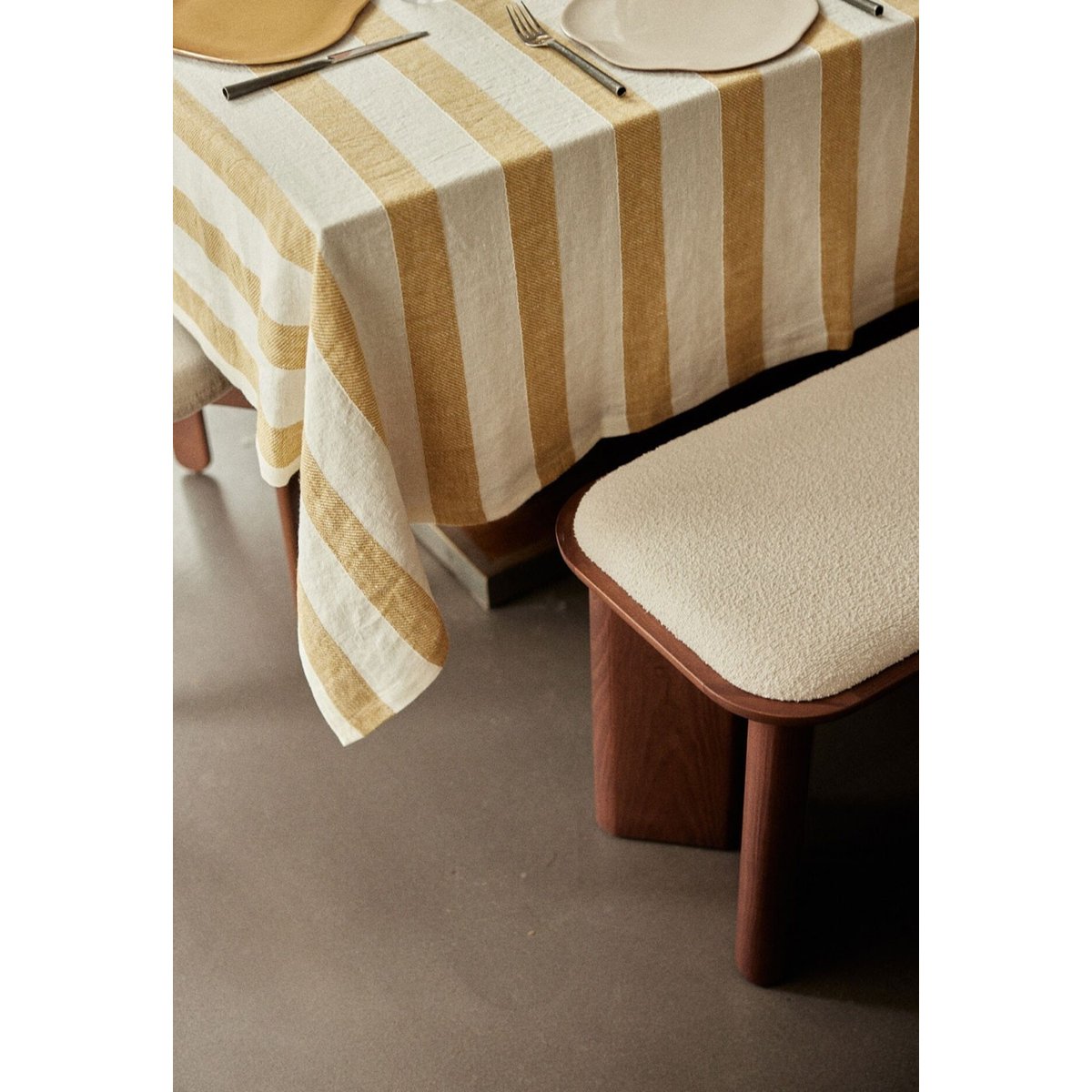 Banc en bois laqué léopard, Lazare noyer, GABRIELLE PARIS