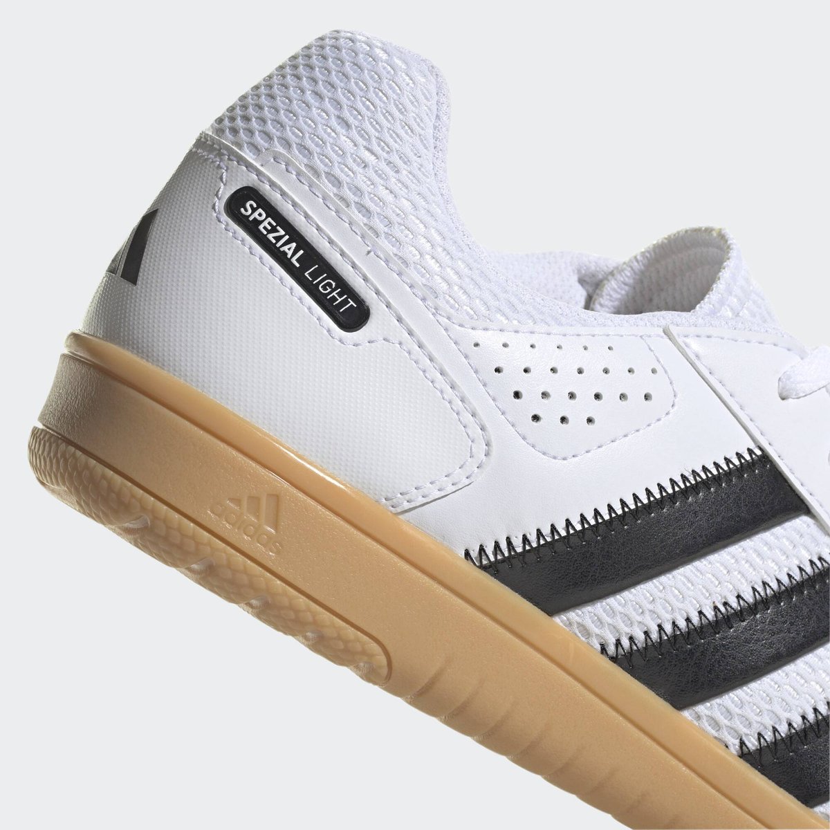 Chaussure De Handball Spezial Light Chaussure De Handball Spezial Light cloud white / core black / core black, adidas Performance