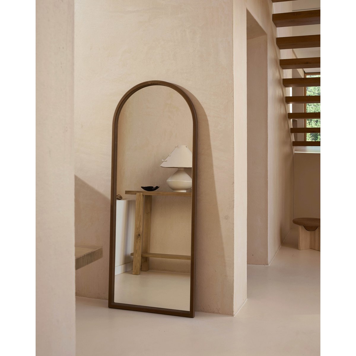 Miroir sur pied arqué noir - KATIA noyer, HANNUN