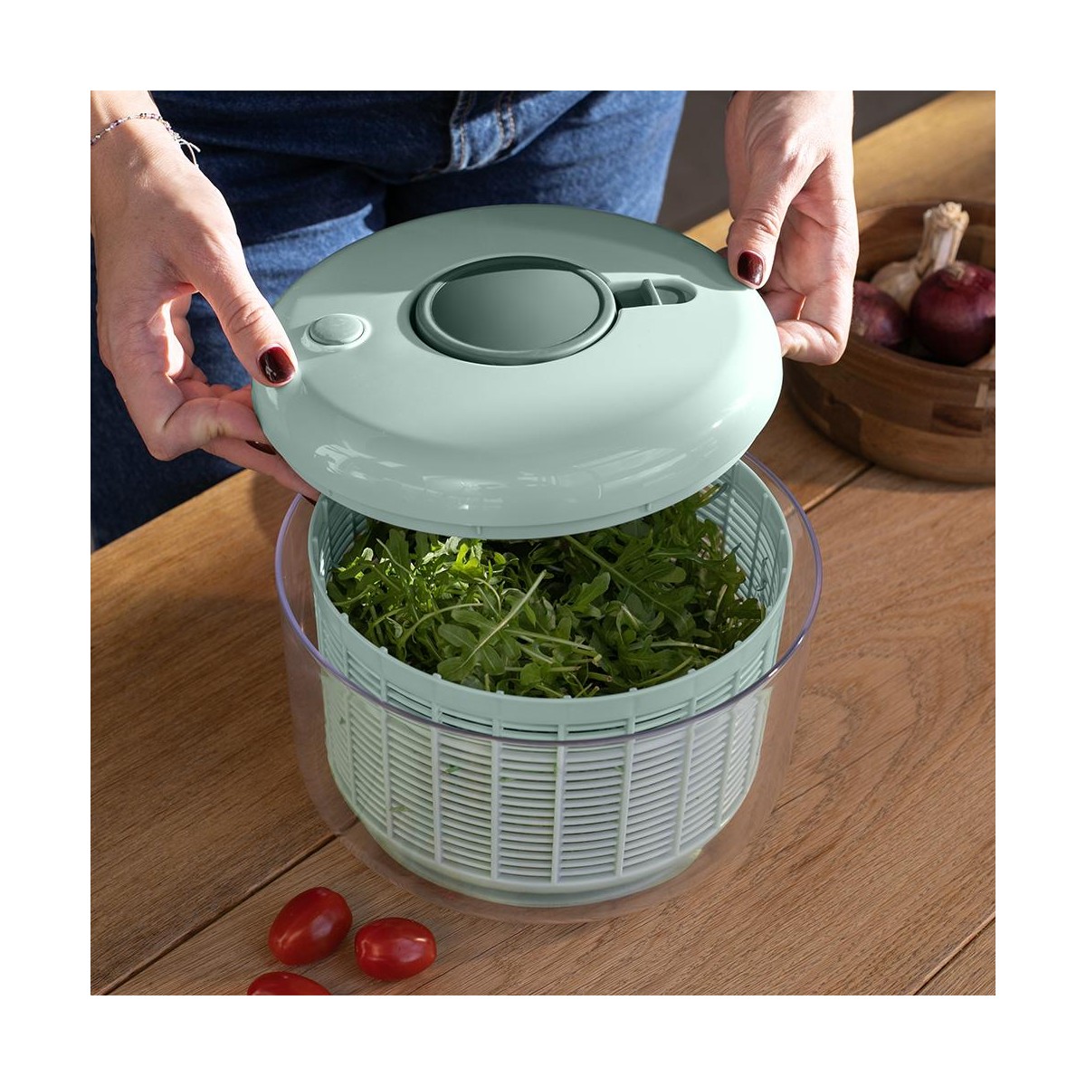Essoreuse à salade poussoir 4,2 L couleur unique, LIVOO