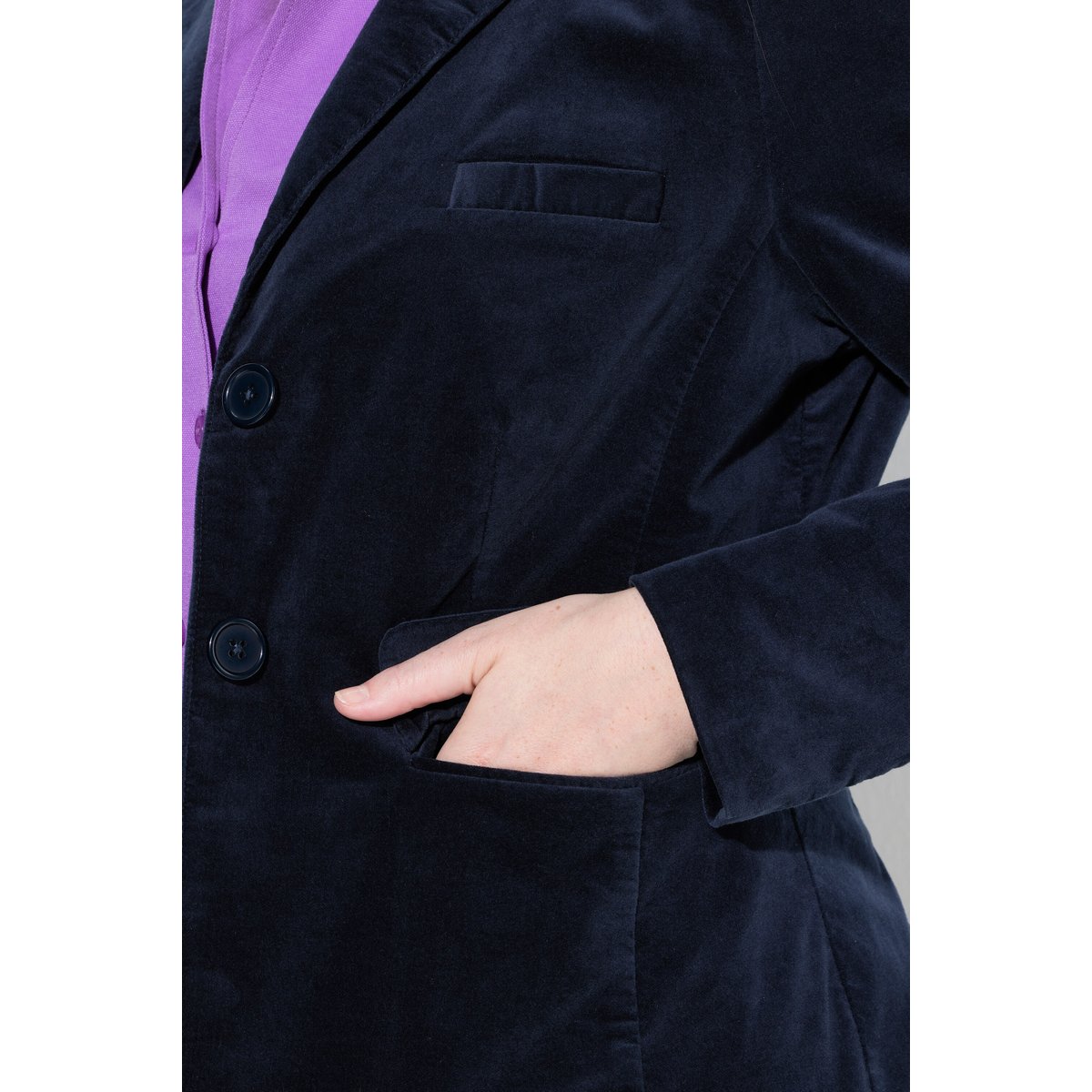 Blazer en velours légèrement cintré marine, ULLA POPKEN
