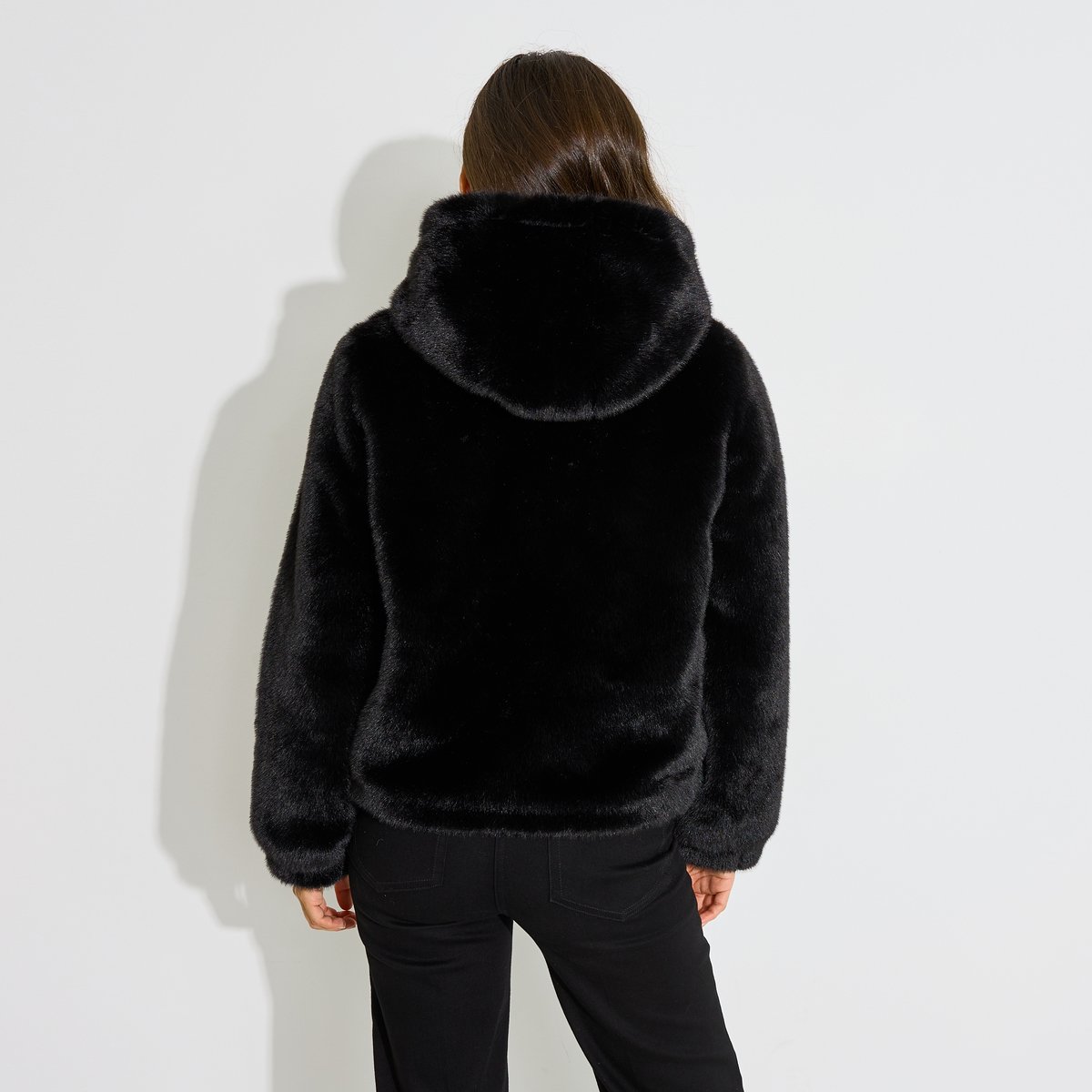 Manteau court imitation fourrure noir, GRAIN DE MALICE