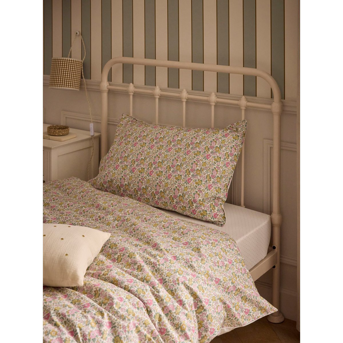 Taie d'oreiller Tissu Liberty "Clare Rich" liberty clare rich ecru, CYRILLUS