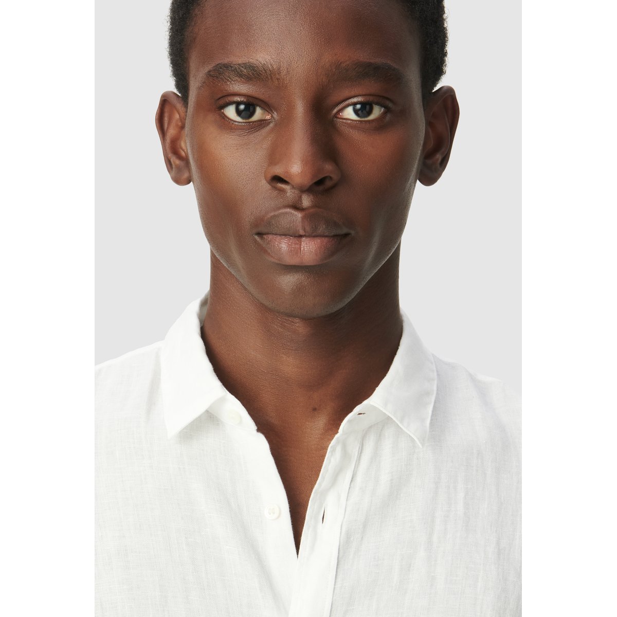 Chemise slim en lin blanc, bleu marine, IKKS