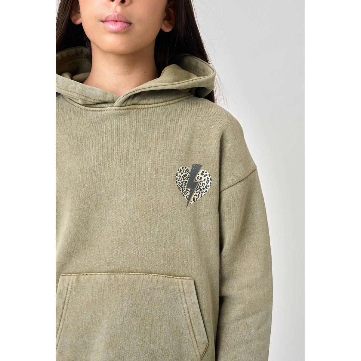 Sweat à capuche fille imprimé graphique dos NAMASTE kaki clair, DEELUXE
