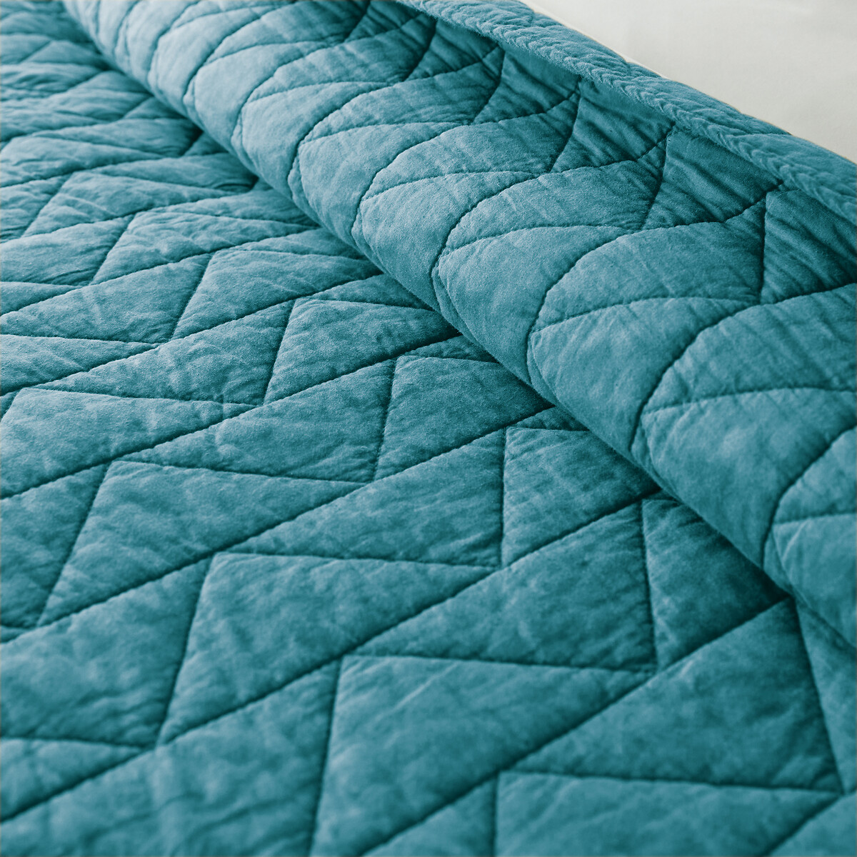 Couvre lit boutis matelassé coton Zig Zag Scenario bleu canard, LA REDOUTE INTERIEURS