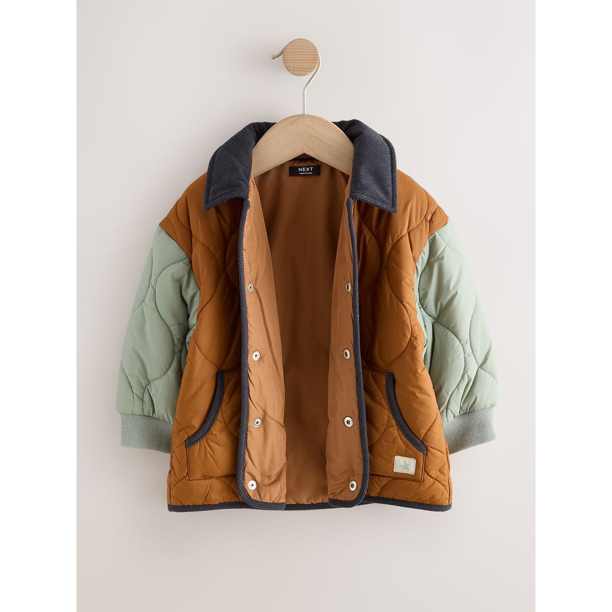 Veste légère matelassée en colour-block marron rouille, NEXT