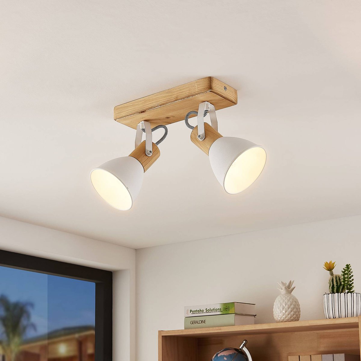 Spot en bois scandinave, Merela bois clair, blanc, LINDBY