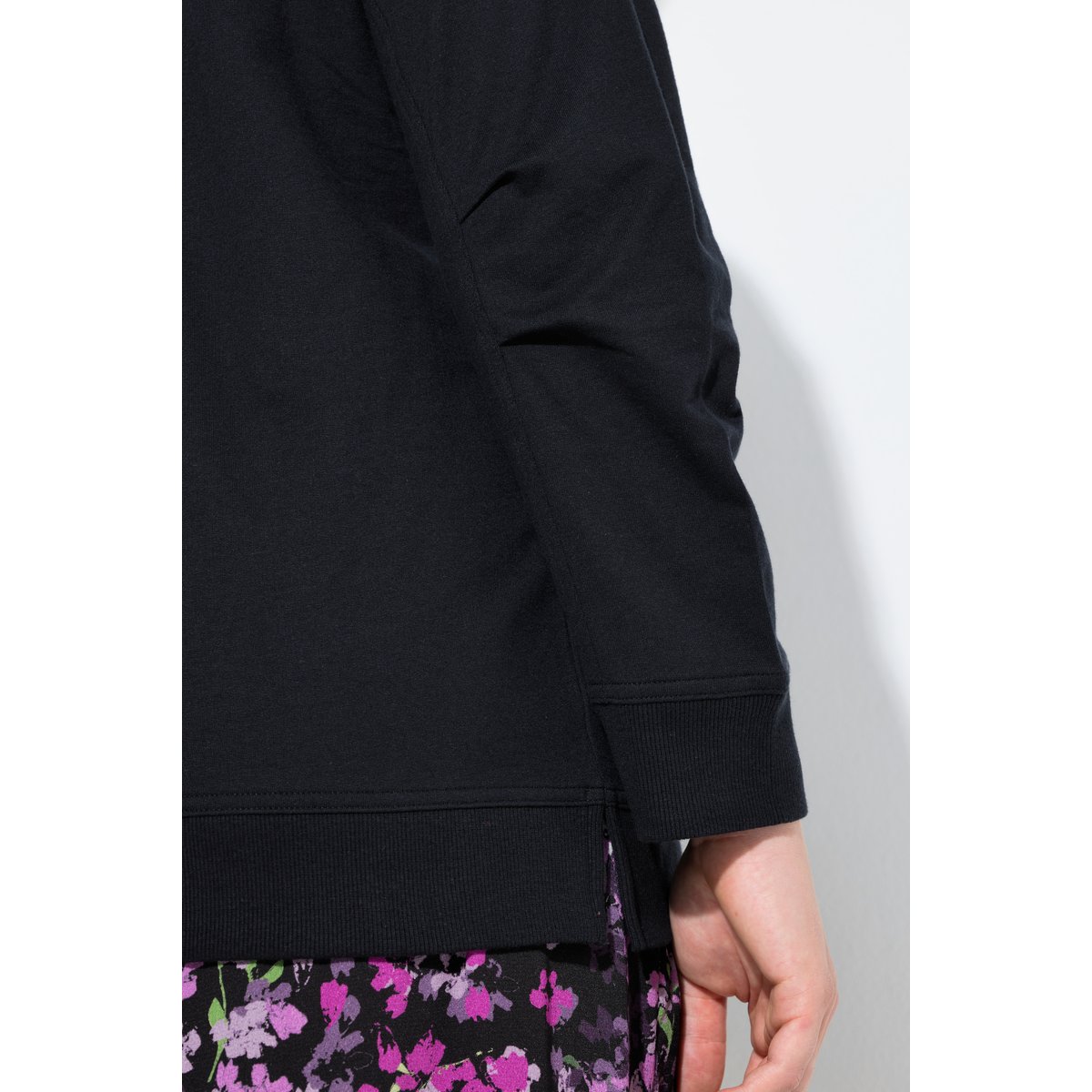 Sweat-shirt à capuche et manches longues noir, ULLA POPKEN