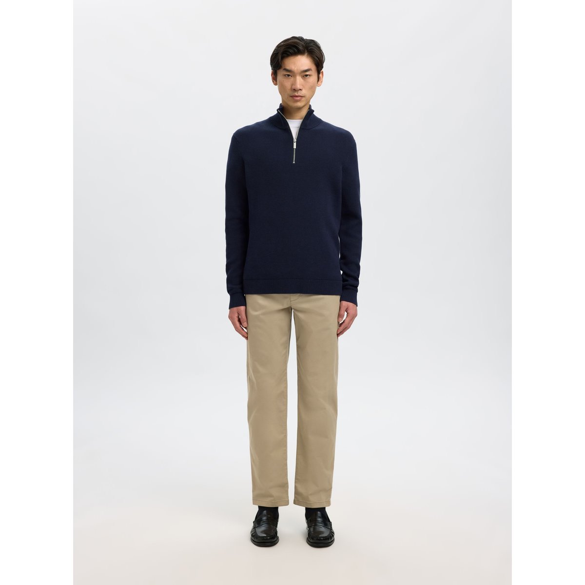 Chinos greige, SELECTED