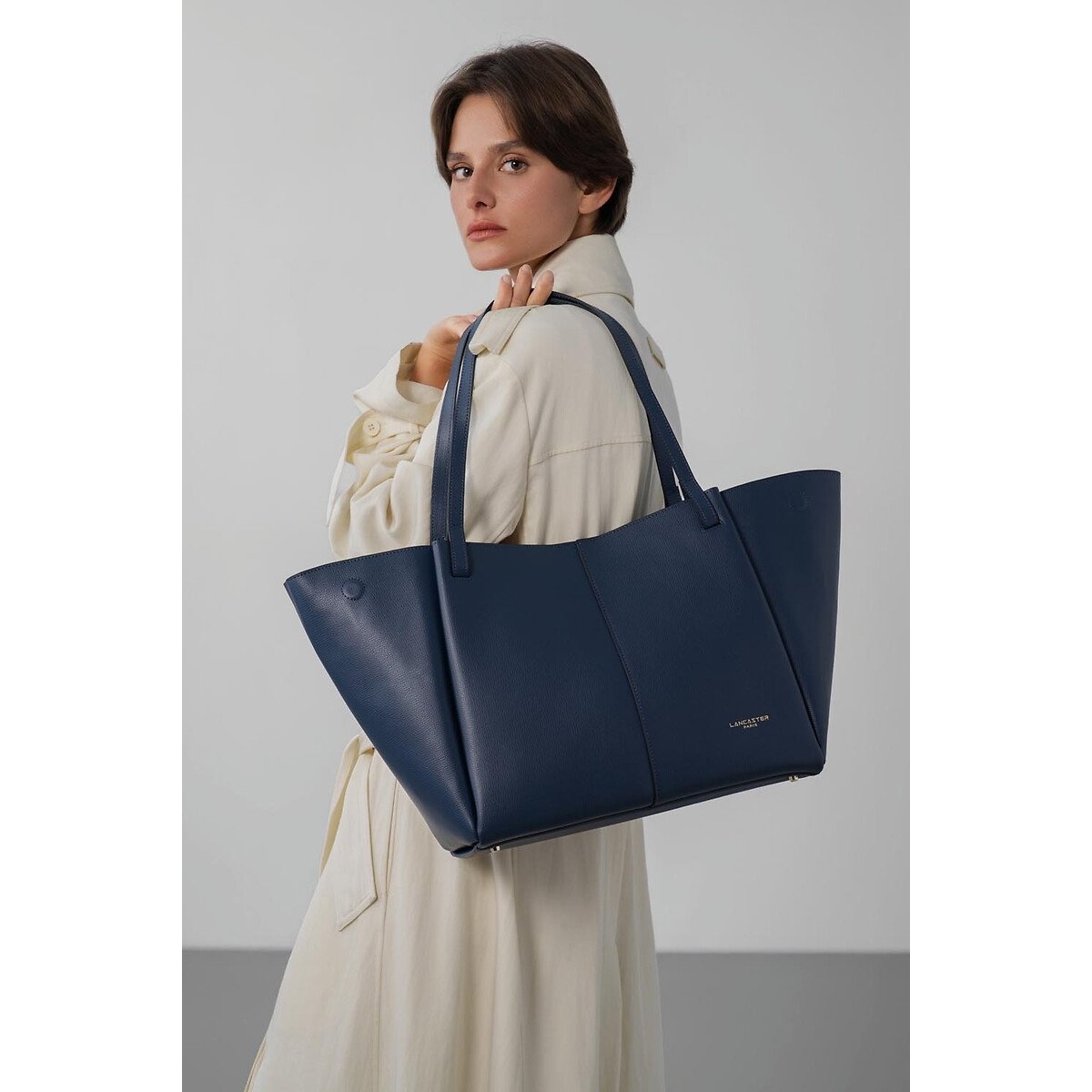 Sierra Haus Large Leather Shoulder Tote Bag dark blue, LANCASTER