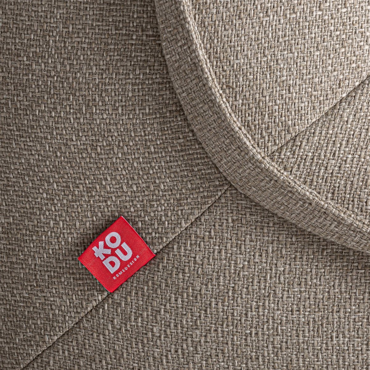 Fauteuil contemporain à coussin VACIO taupe, RECOLLECTION