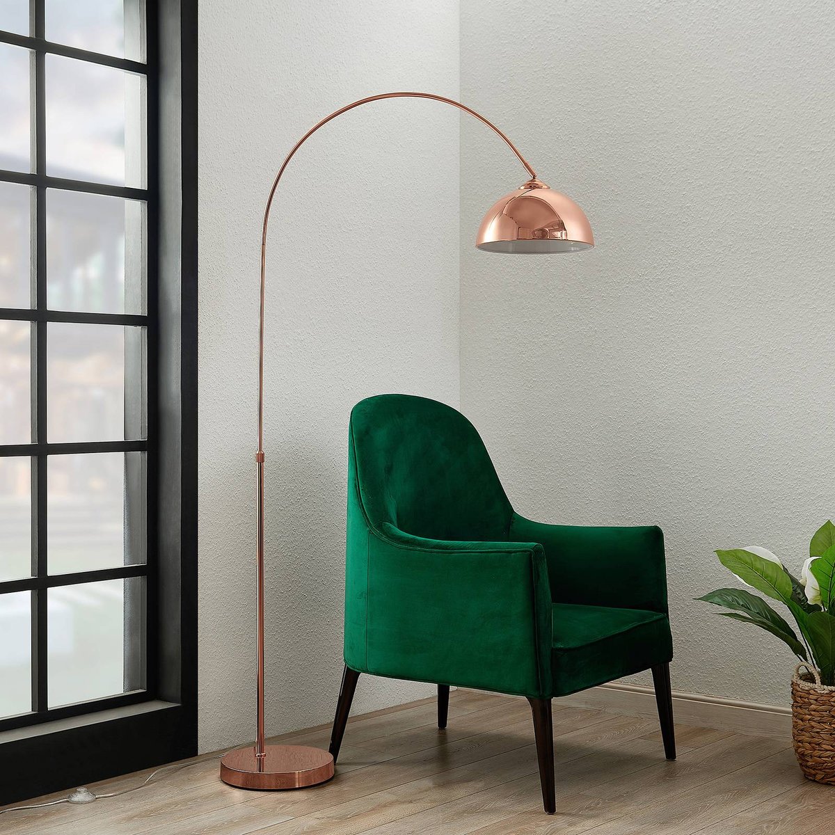Lampadaire en métal moderne, Lennart cuivre, LINDBY