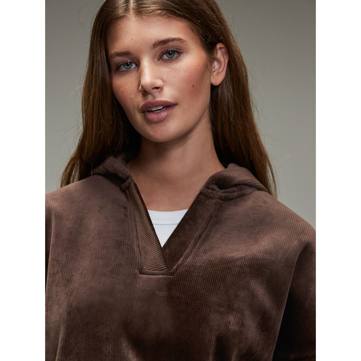 Sweat à capuche manches longues en velours marron chocolat, NEXT