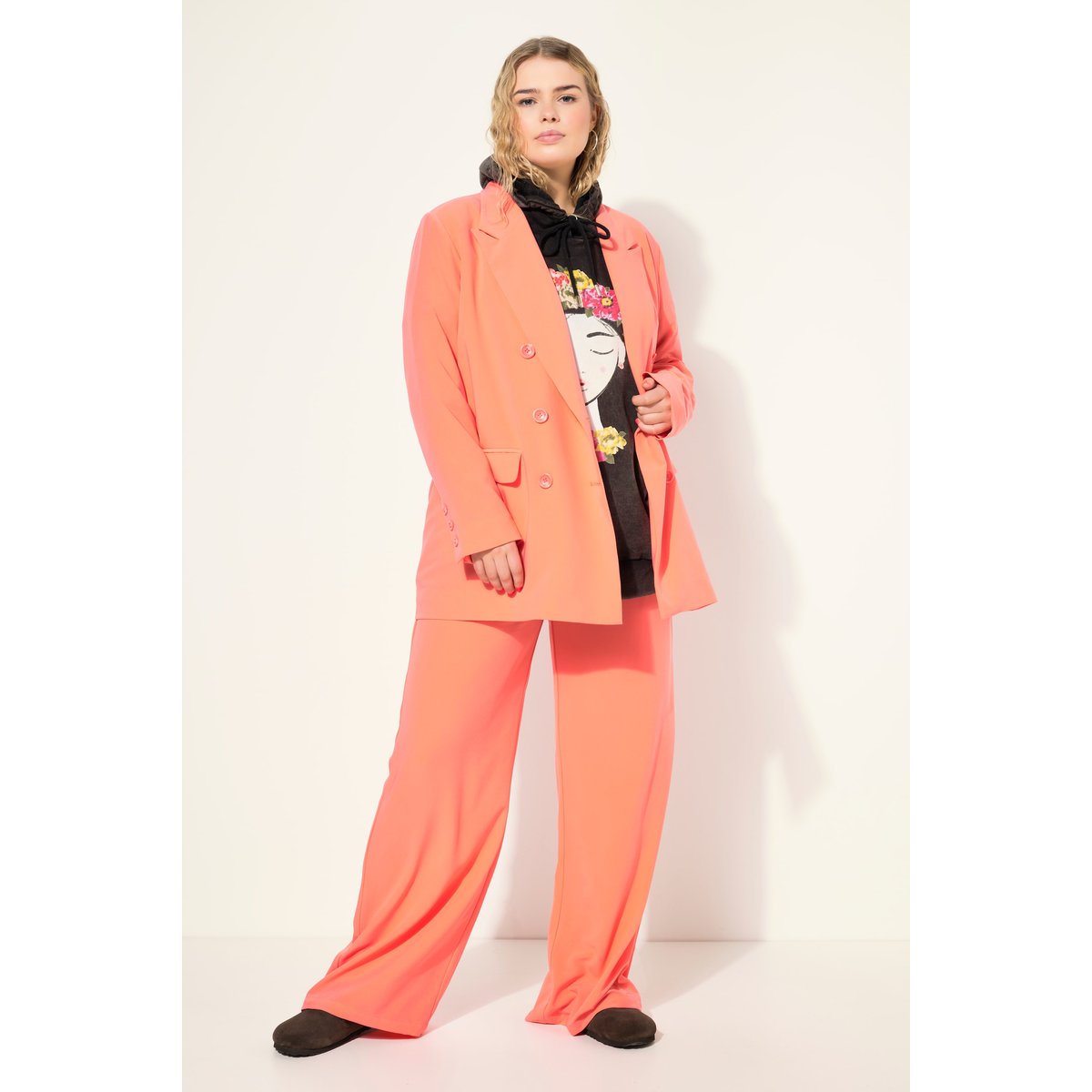 Blazer coupe Straight Fit. Double rangée flamant, STUDIO UNTOLD