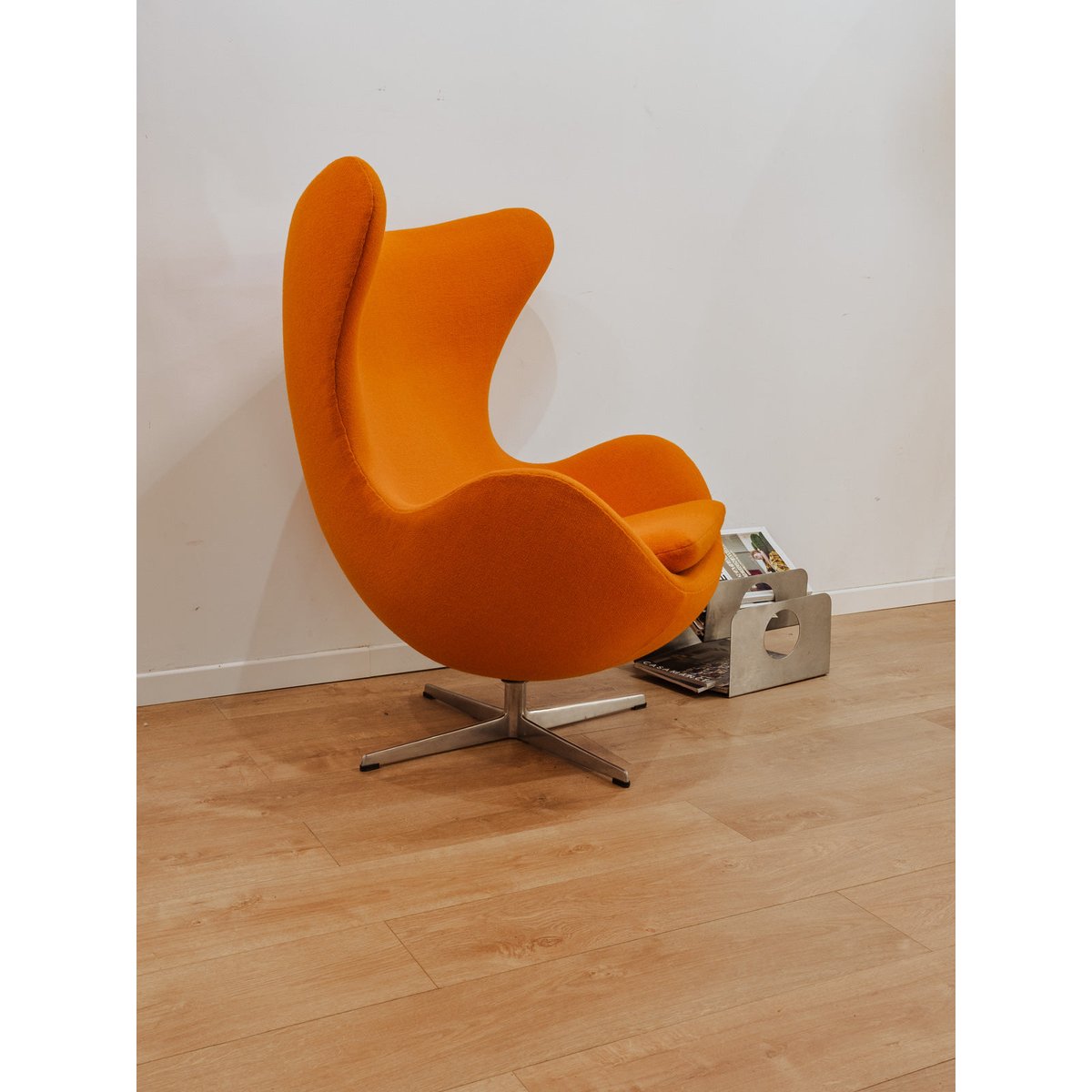 Fauteuil orange Egg Chair Emmanuel N°16 - Bon état argenté, DEBONGOUT