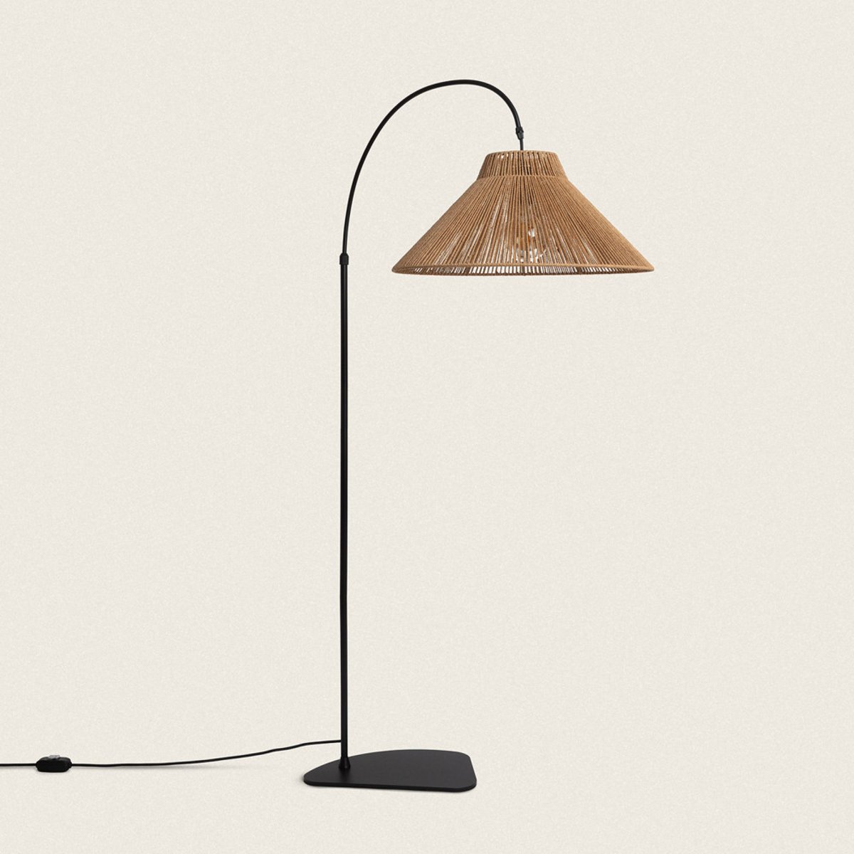 Lampadaire en métal avec abat-jour en corde H155cm- VANO bois clair, DRAWER