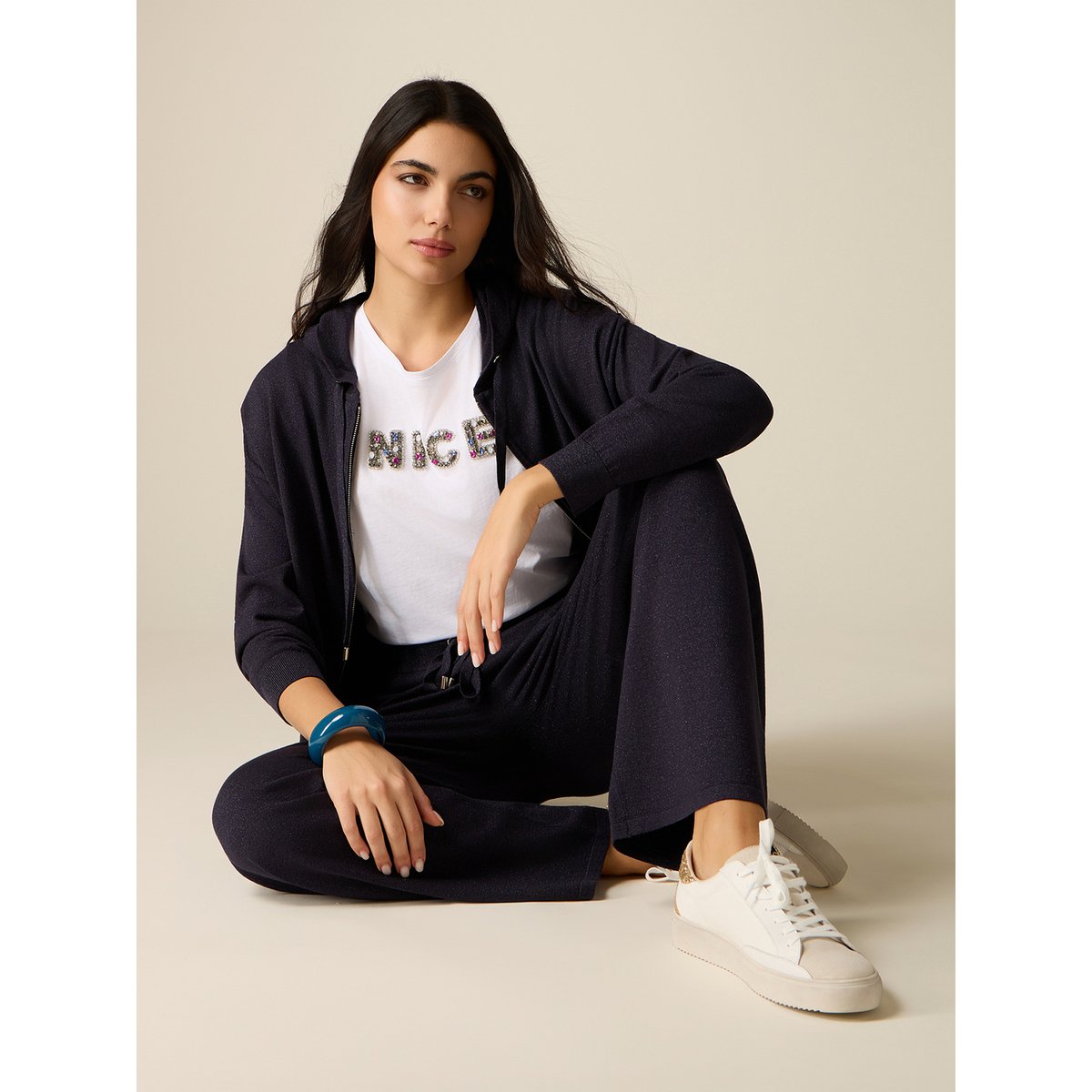 Joggers bleu, OLTRE