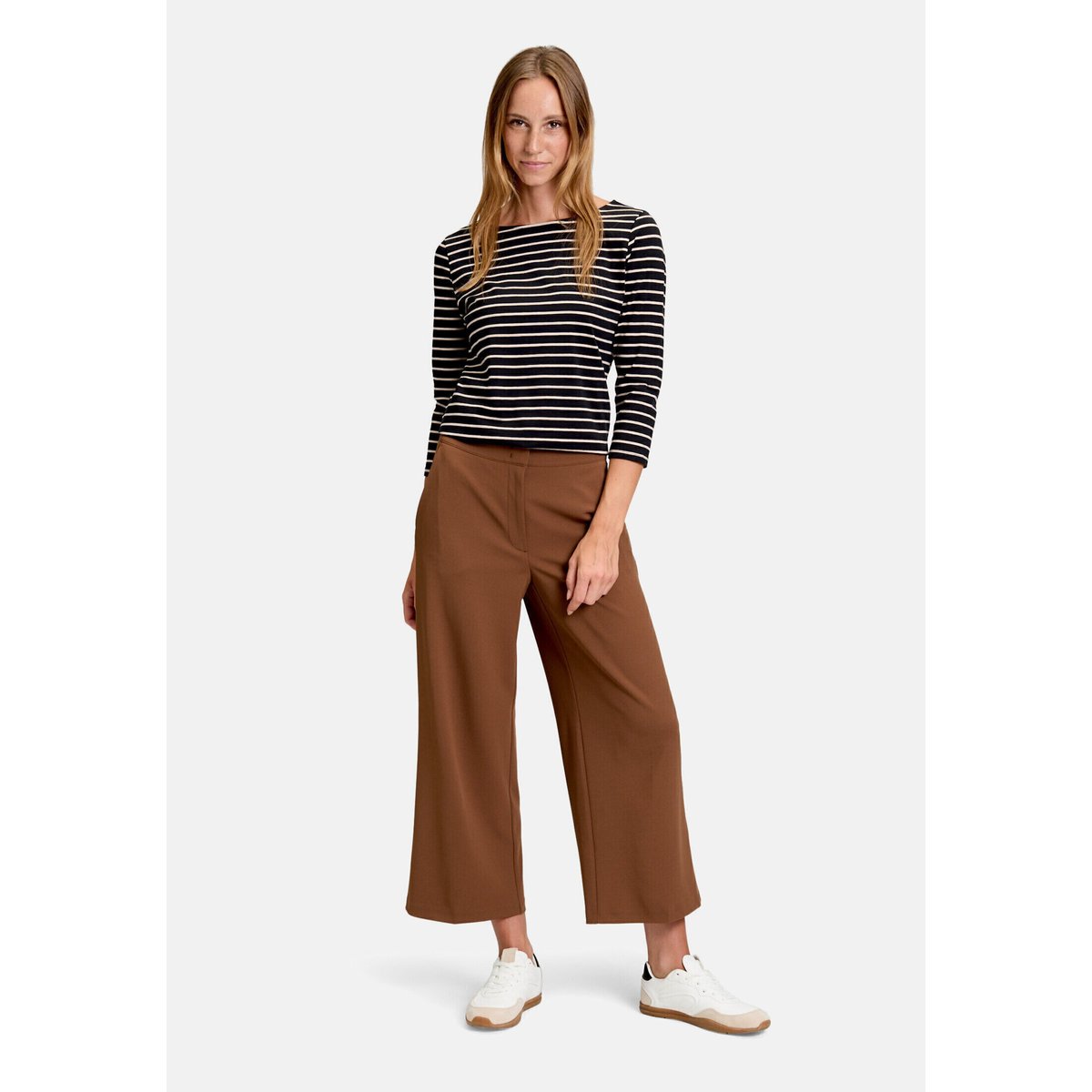 T-shirt à rainures à encolure bateau black/camel, BETTY BARCLAY