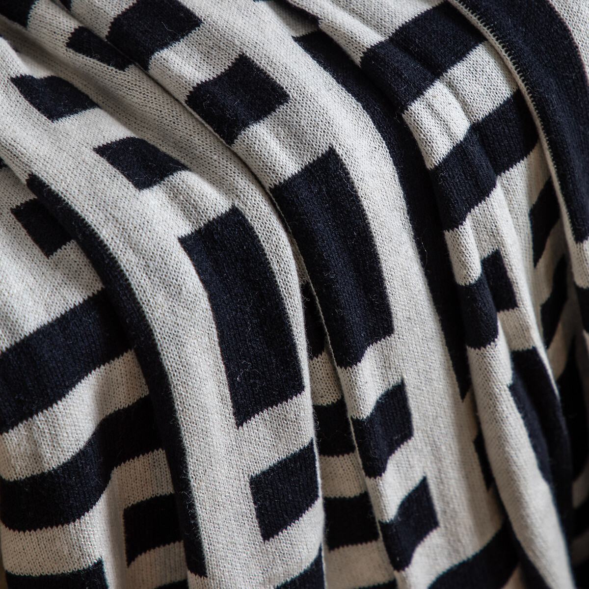 Burton Fitted Tassel Throw black, ÉDITÉ