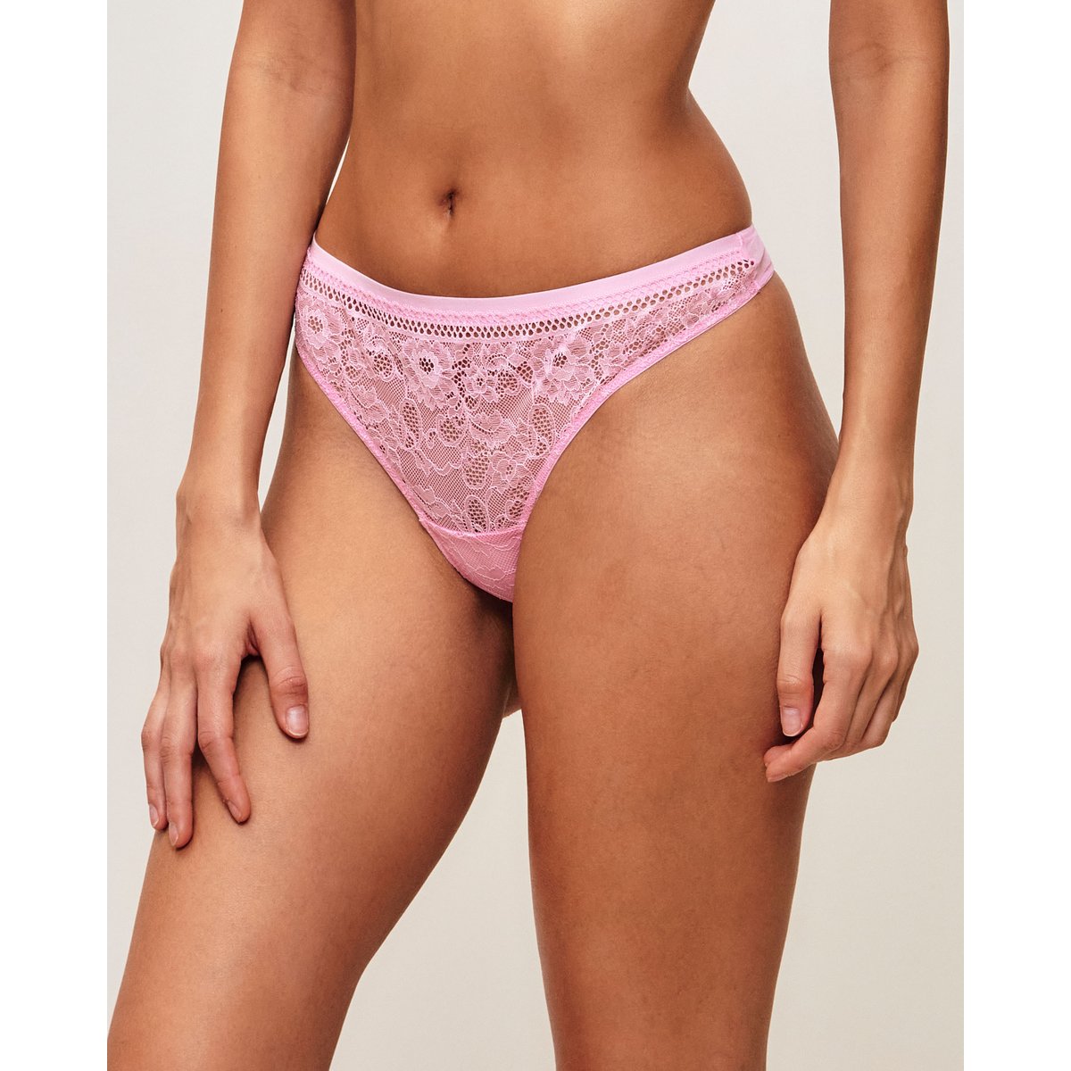 String en dentelle NEW REVOLTIZ rose, UNDIZ
