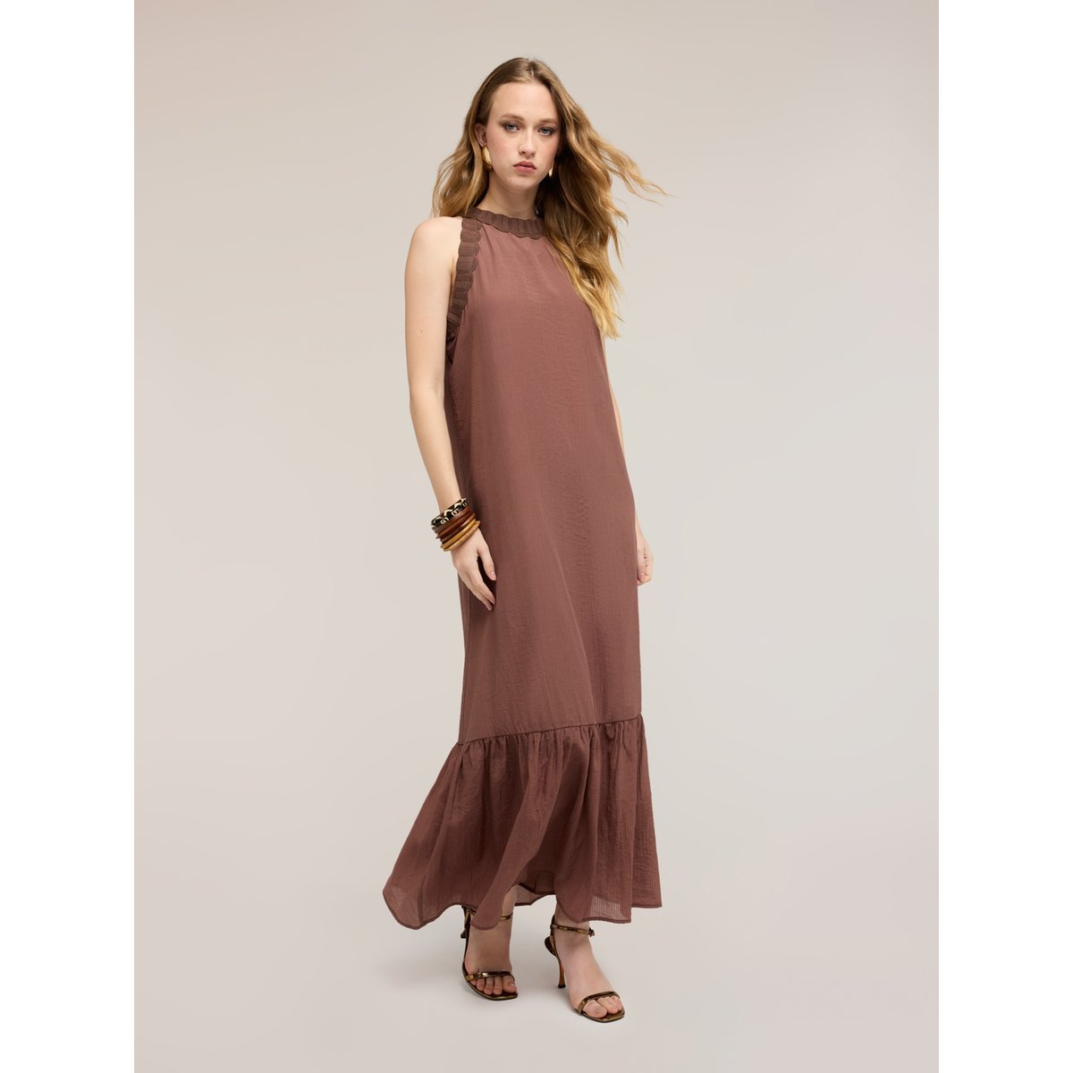 Robe longue marron, MOTIVI