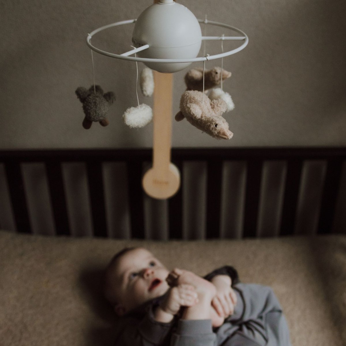 Mobile pour bébé blanc, FLOW