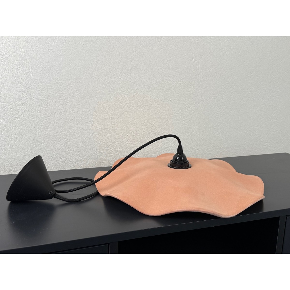 Suspension en terre cuite ondulée, NOOR NOIR beige, GERARD LAMY