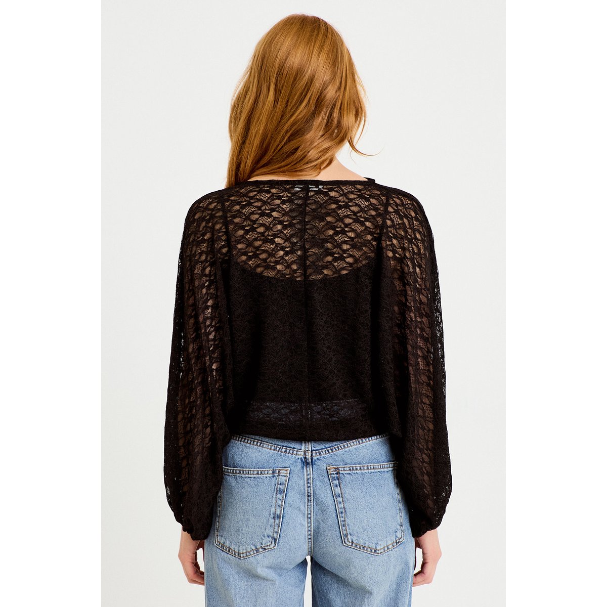 Blouse dentelle col rond manches longues noir, CACHE CACHE