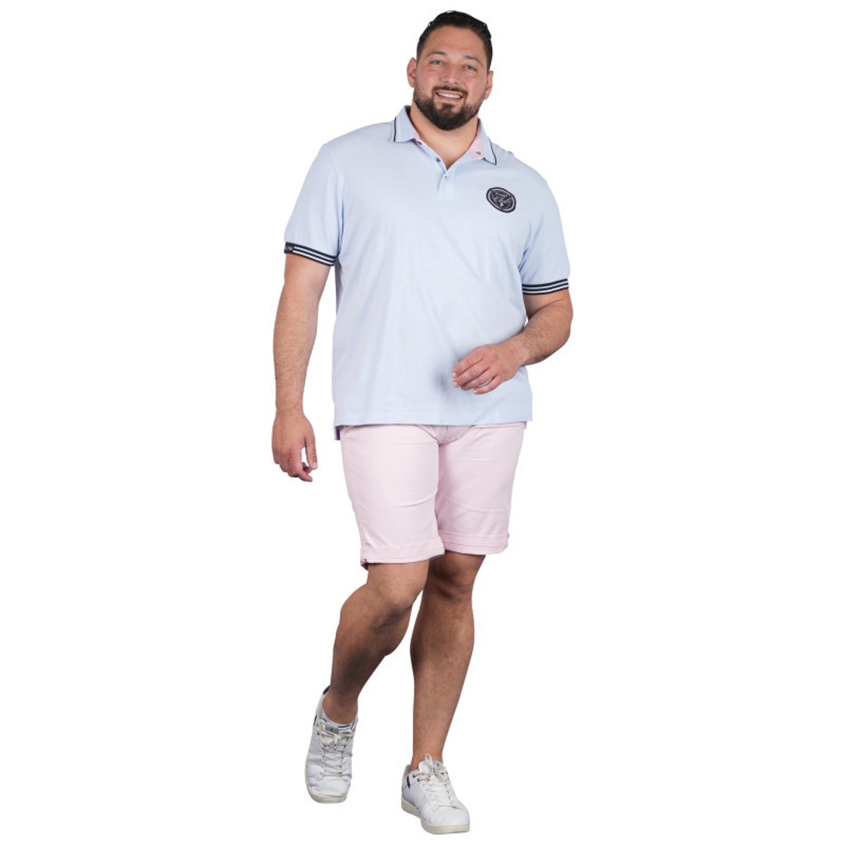 Polo en coton ciel uni pourvu d'une coupe droite et d'un col boutonné bleu clair, RUCKFIELD