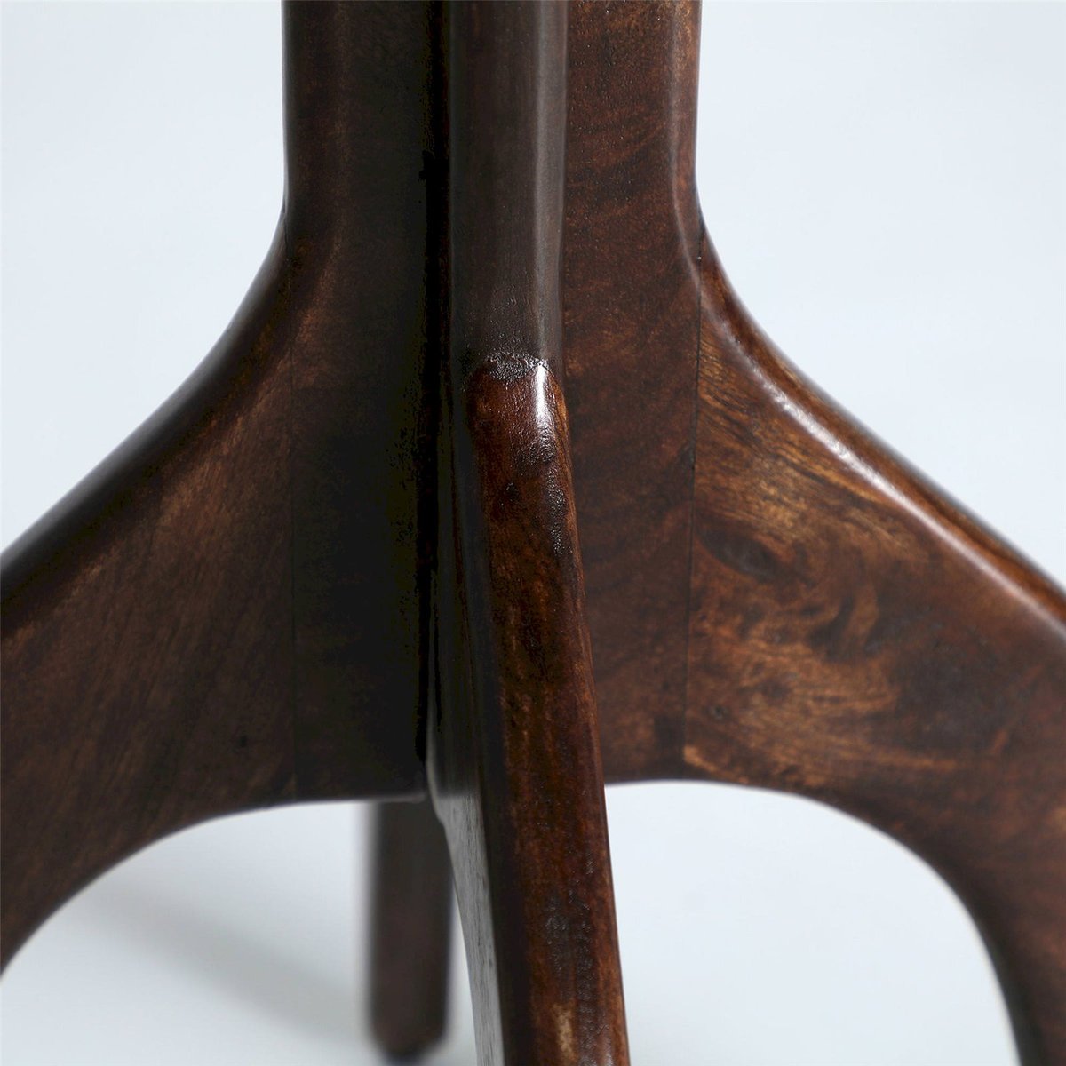 Table d'appoint ronde en manguier et verre noir et brun verre fumé, RECOLLECTION