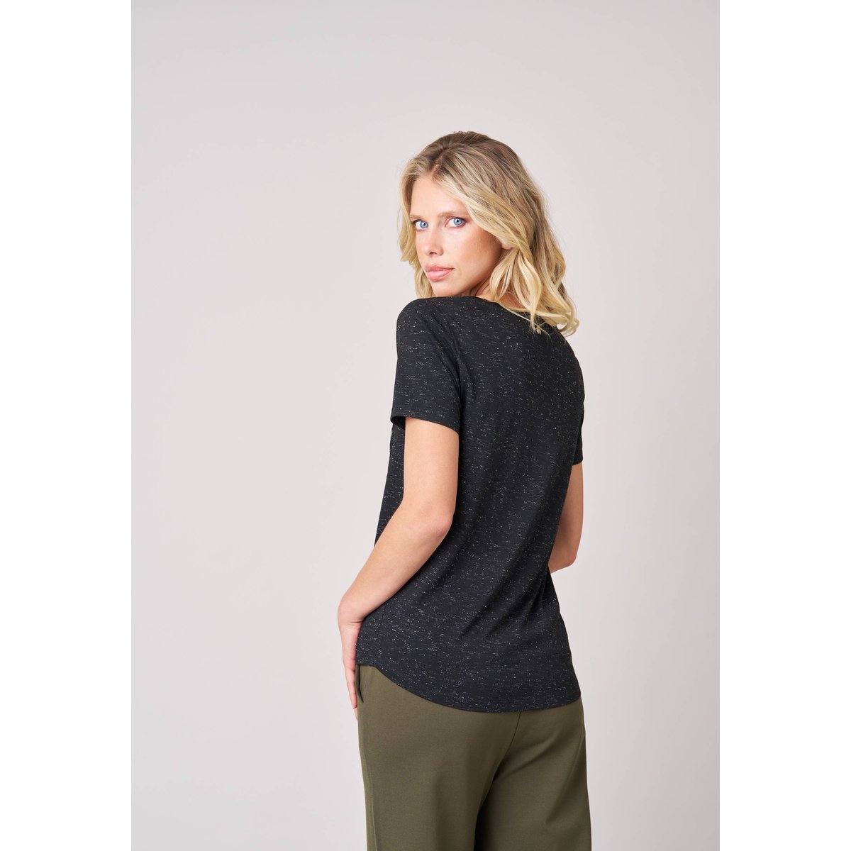 T-shirt regular femme en jersey KELLIE black, DEELUXE