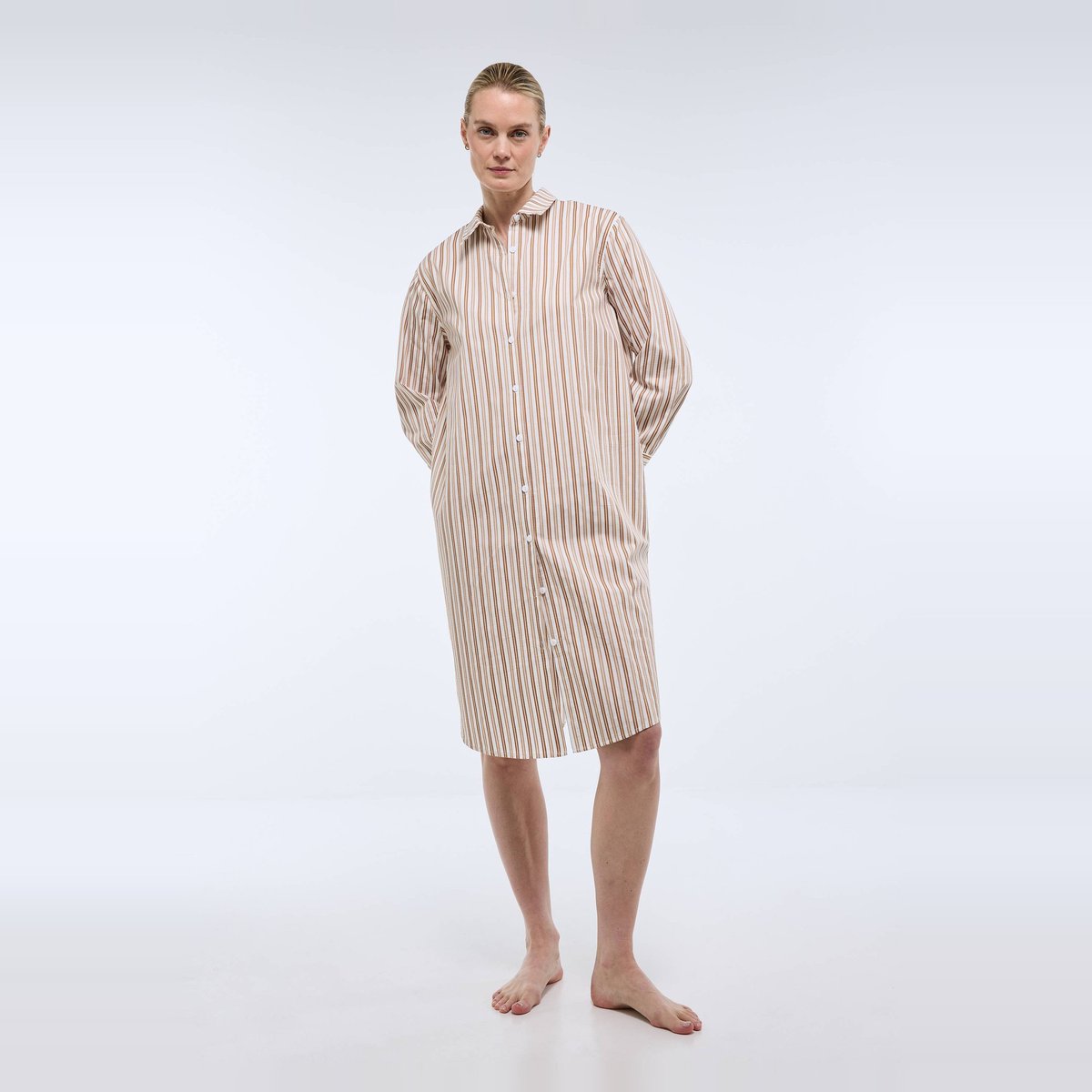 Chemise de nuit longue rayée en coton ecru, MONOPRIX