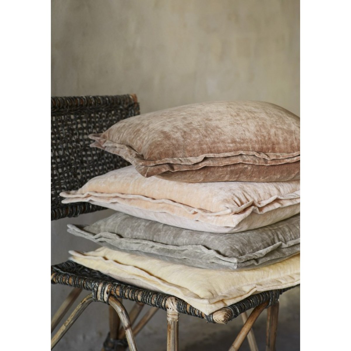 Housse de coussin velours gris taupe, MADAM STOLTZ