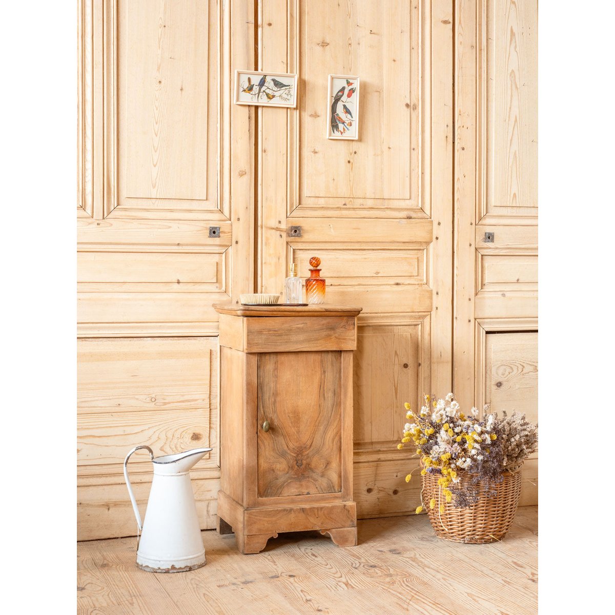 Meuble d'appoint en noyer Gilbert N°1741 - Bon état bois foncé, DEBONGOUT