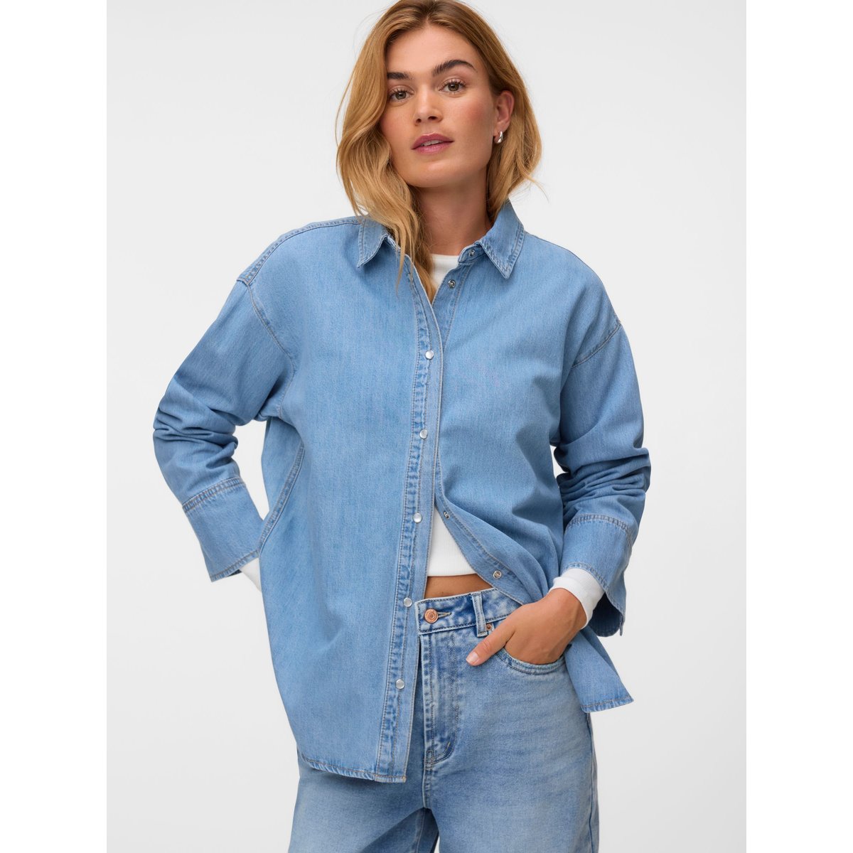 Chemise En Denim light blue denim, VERO MODA