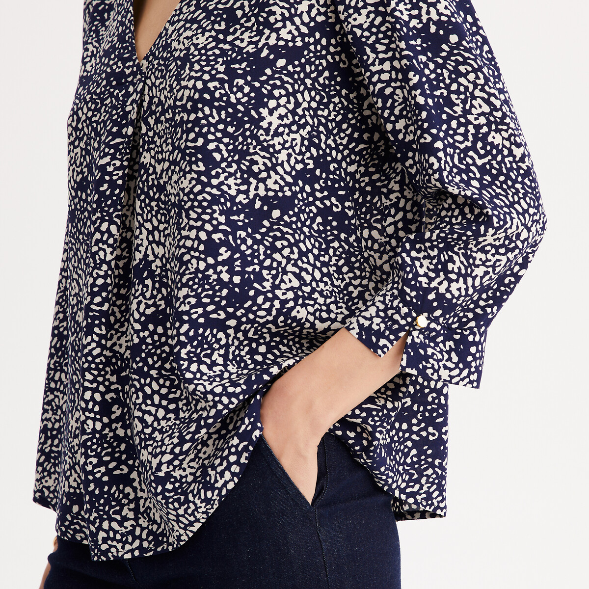 Printed V-Neck Blouse with 3/4 Length Sleeves print/blue background, ANNE WEYBURN