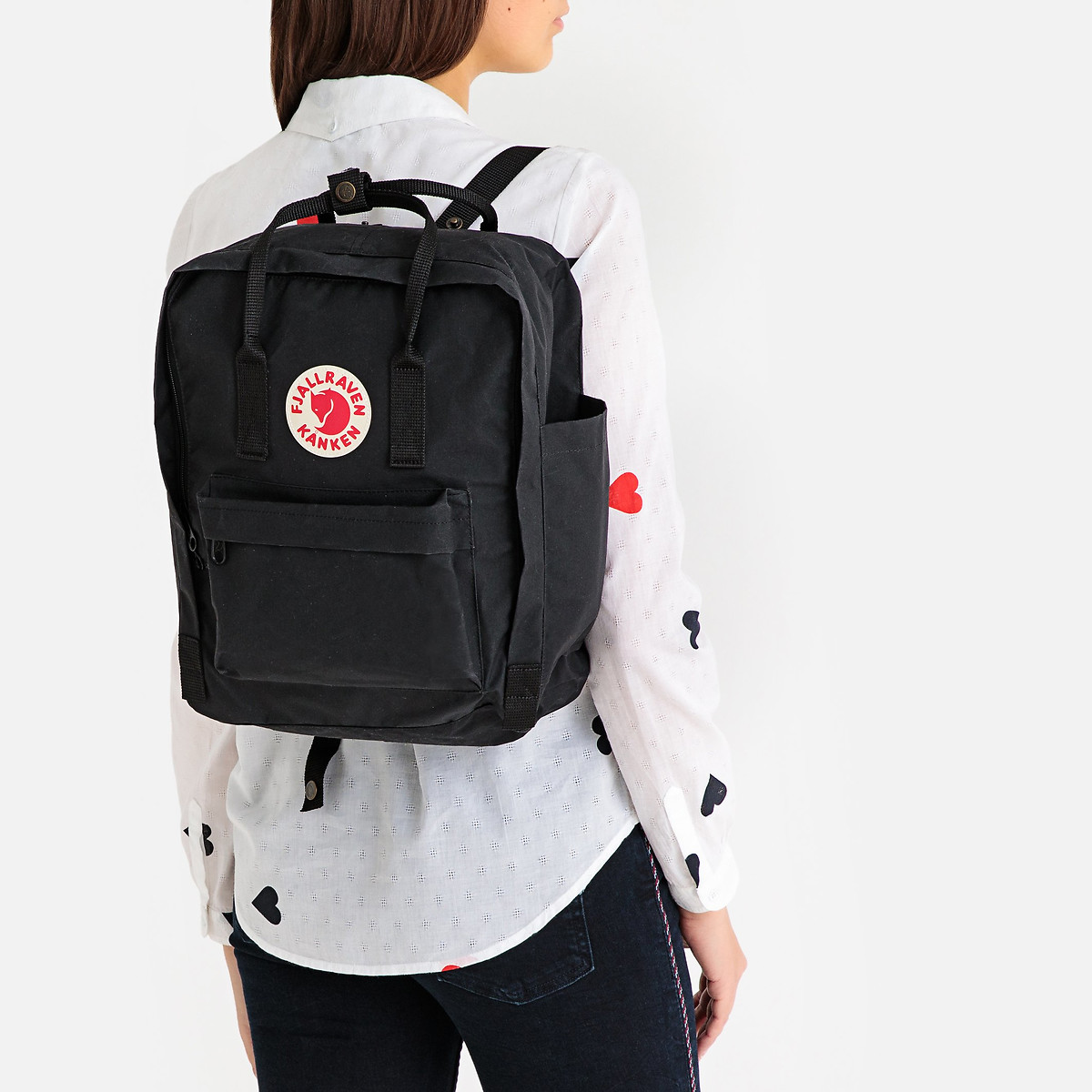 Kånken 16L Backpack with Laptop Sleeve charcoal, FJALLRAVEN