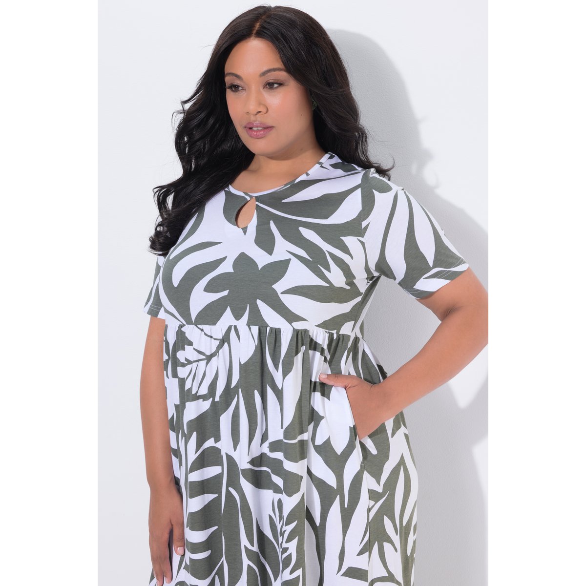 Robe maxi motif feuilles gris olive, ULLA POPKEN